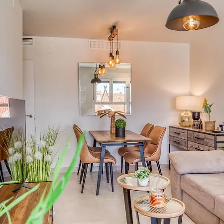 דירה Hanami Puerto Blanco אסטפונה
