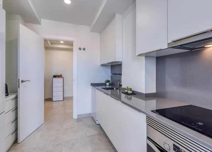 Hanami Puerto Blanco * Estepona